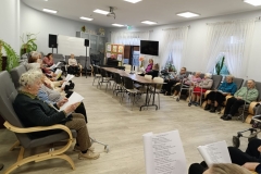 poranek muzyczny - śpiewanie pieśni patriotycznych